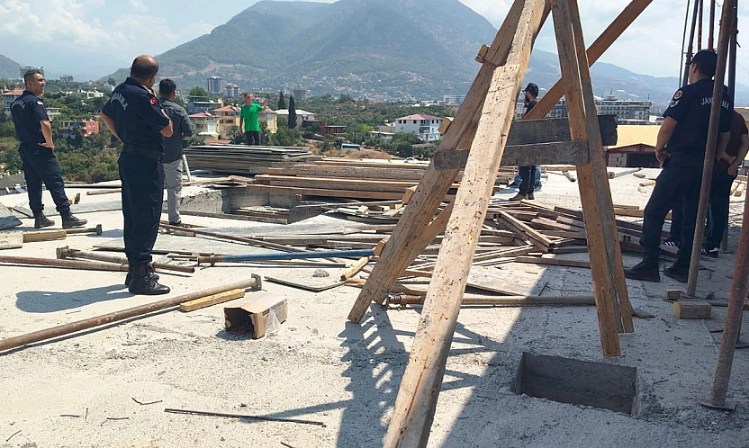 Canlı yayında intihar girişimi