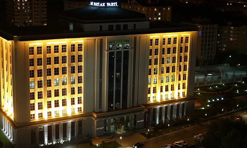 Ak Parti'de 'kim konuşacak' krizi