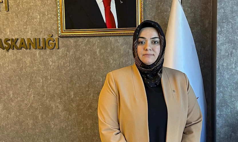 AK Parti Elazığ kadın kolları başkanı Tüver'in istifası istendi