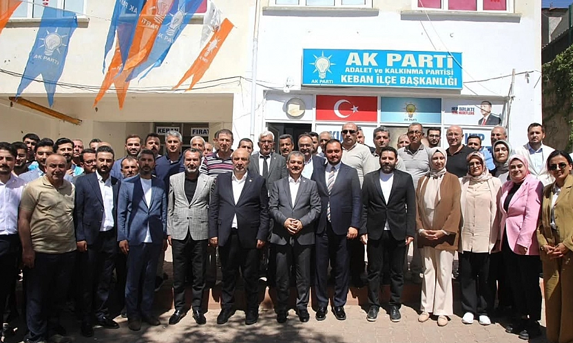 AK Parti teşkilatı sahada ilçe buluşmalarının üçüncüsü Keban'da