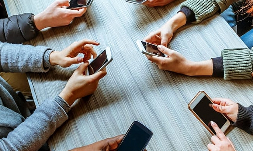Akıllı Telefon, Körelmiş Gençlik