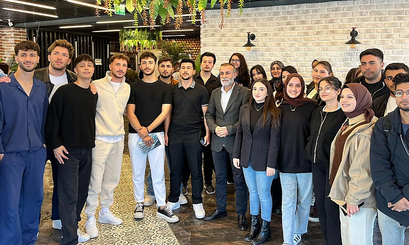 Albakabala, gençlerle şiir ve edebiyat üzerine buluştu