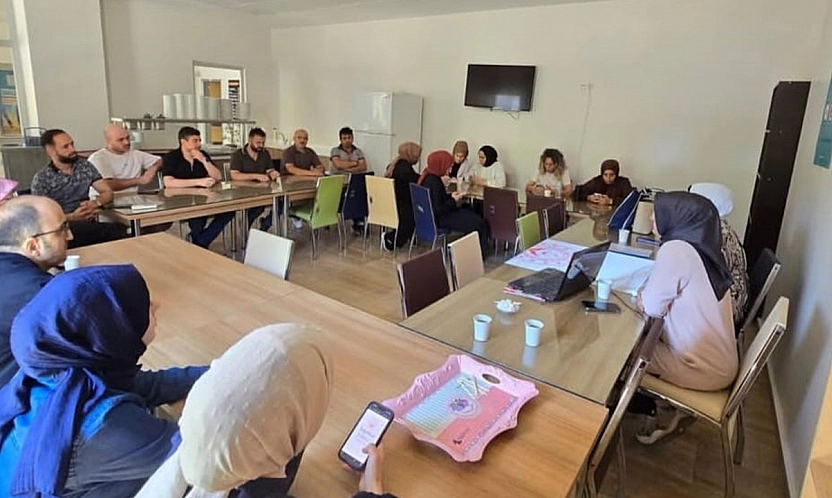 Arıcak'ta kadına yönelik şiddetle mücadele için eğitim düzenlendi