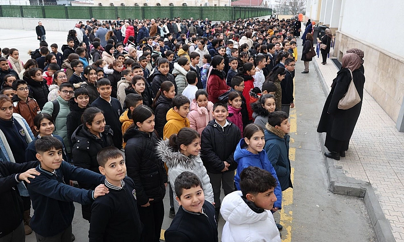 Asrın felaketinde hayatını kaybedenler Elazığ'daki okullarda anıldı