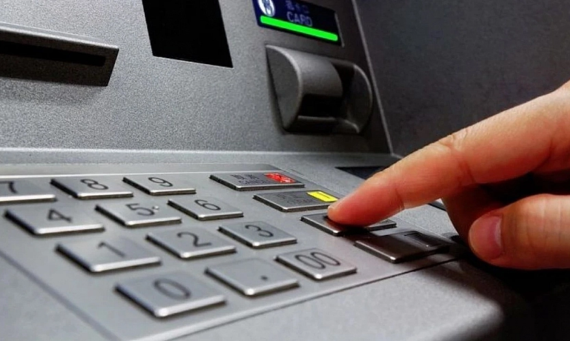 ATM'lerde yeni dönem başladı: Artık gram altın verecek
