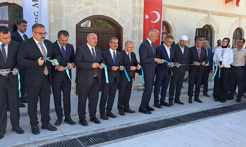 Bakan Ersoy'un Katılımıyla Elazığ Arkeoloji ve Etnografya Müzesi açıldı