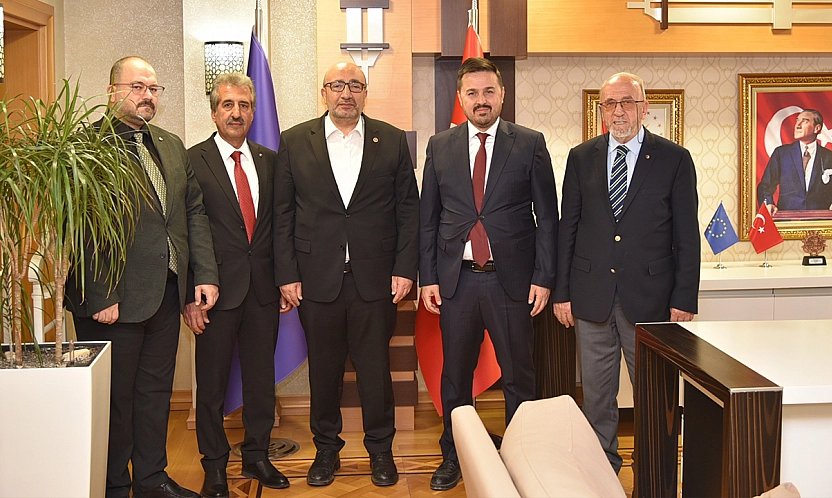 Başkan Dumandağ: 'Üreticimizin emeğini koruyan projeleri önceliklendiriyoruz'