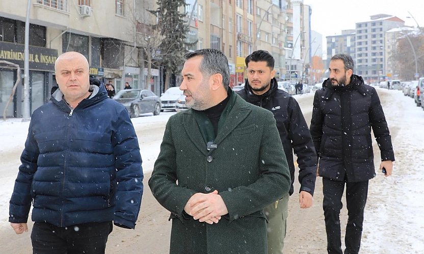 Başkan Şerifoğulları sahada incelemelerde bulundu