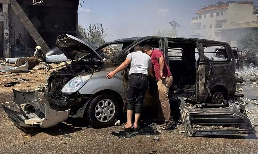 Bomba yüklü araç patladı: 5 ölü