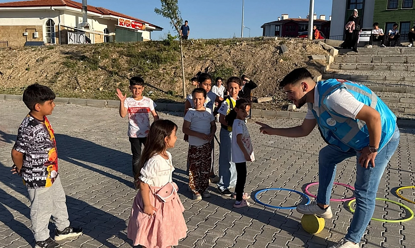 Çatalçeşme Mahallesi'nde 'AK Nokta Mahallemizde' etkinliği yoğun ilgi gördü