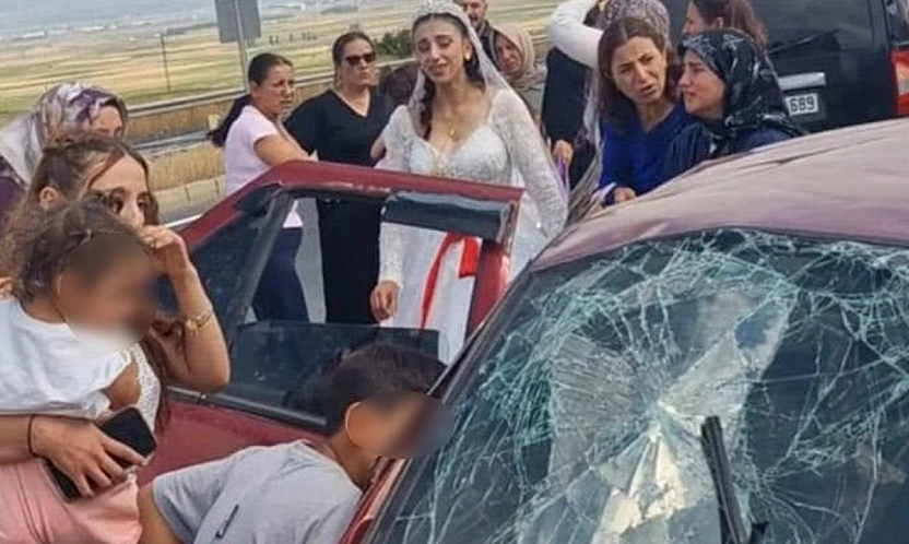düğün konvoyu faciaya döndü: 2 ölü, 4 yaralı