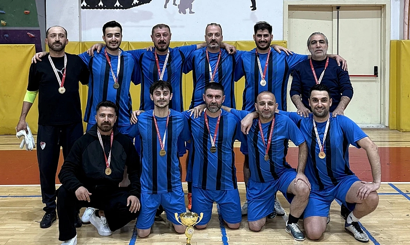 Elazığ Belediyespor Futsal Takımı şampiyon oldu
