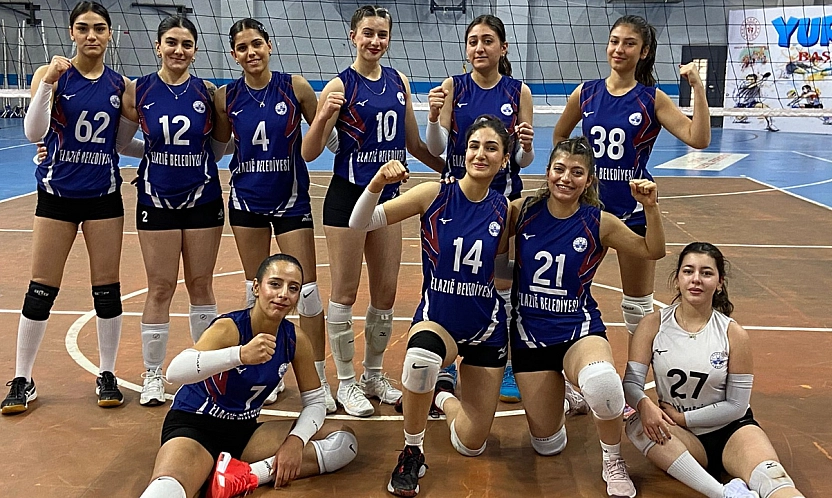 Elazığ Belediyespor Kadın Voleybol Takımı Şırnak deplasmanında farklı kazandı