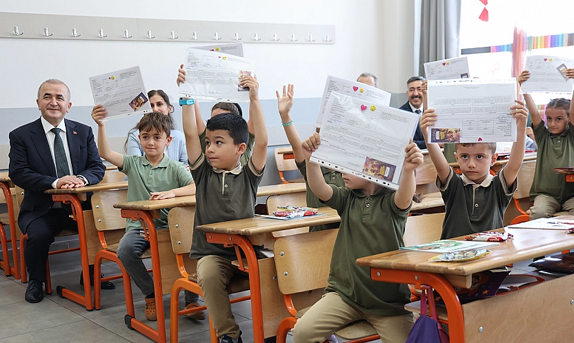 Elazığ'da 119 bin öğrenci karne heyecanı yaşadı