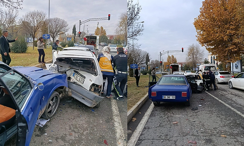 Elazığ'da 4 araç birbirine girdi!