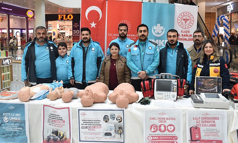 Elazığ'da Acil Sağlık Hizmetleri Haftası'nda vatandaşlara uygulamalı eğitim