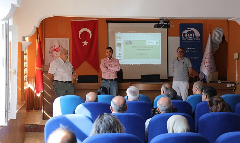 Elazığ'da akıllı tarım uygulamaları ve dijital tarım danışmanlığı eğitimi başladı