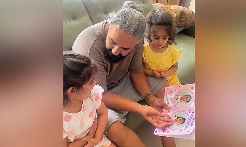 Elazığ'da babası isimlerini karıştırınca ikiz kızlarından tepki yağdı