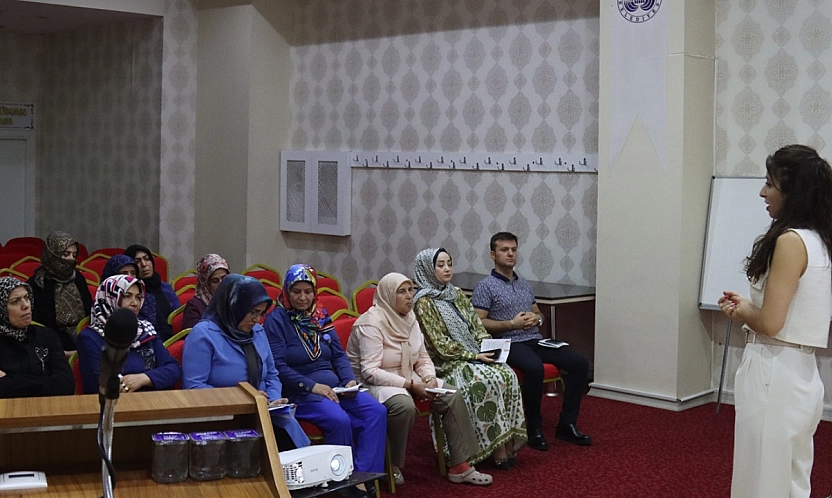 Elazığ'da Belediye personeline eğitim semineri