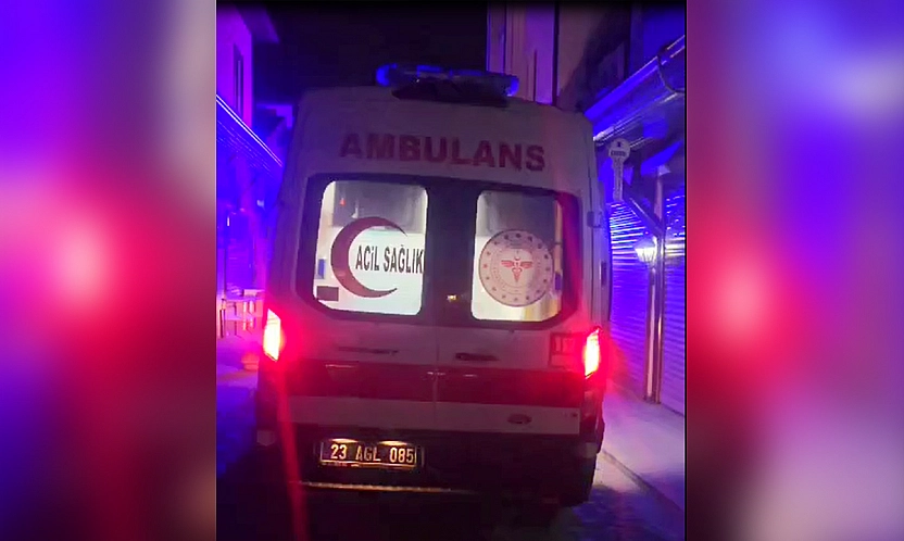 Elazığ'da bıçaklı kavga: 2 yaralı