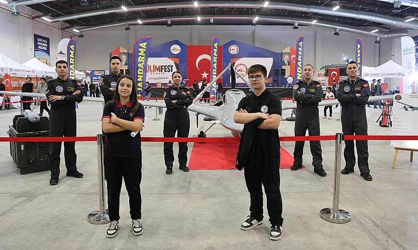 Elazığ'da  BilimFest'te Bayraktar TB2 heyecanı