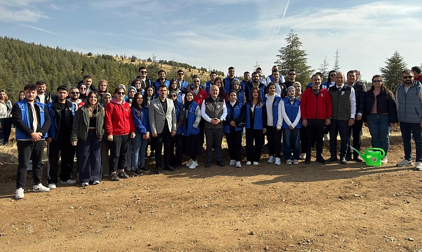Elazığ'da binlerce fidan toprakla buluştu