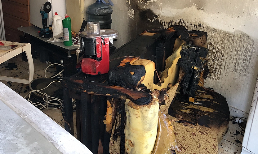 Elazığ'da depo yangını!