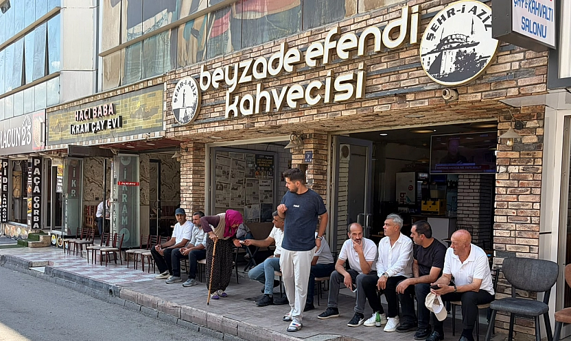 Elazığ'da esnaflar isyanda