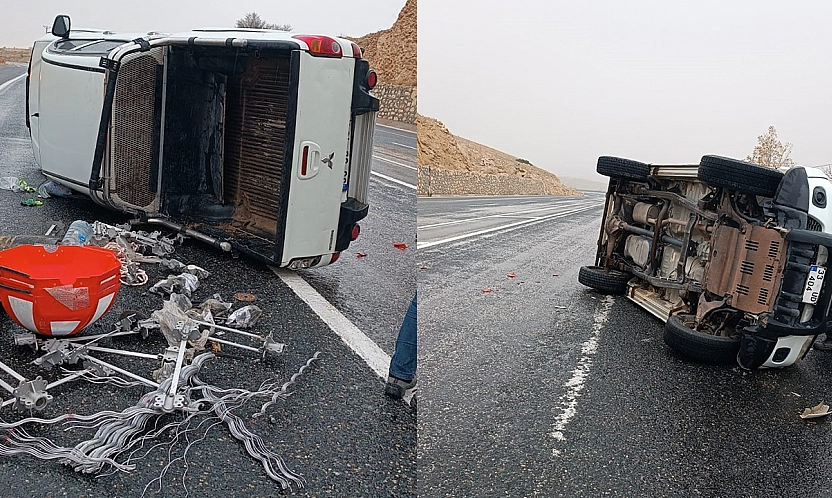 Elazığ'da facia kaygan yolda kamyonet devrildi