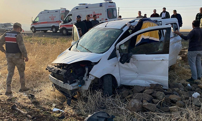 Elazığ'da feci kaza: 3 yaralı