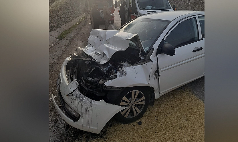 Elazığ'da feci kaza: 3 yaralı