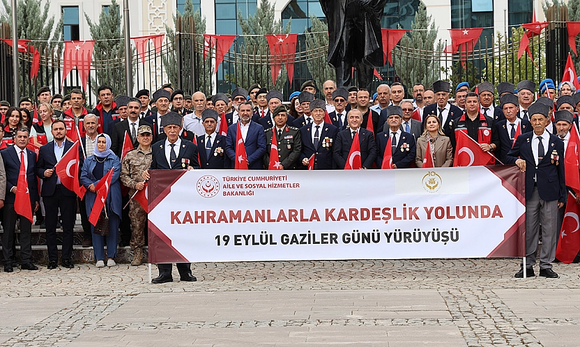 Elazığ'da Gaziler Günü yürüyüşü gurur dolu anlar yaşattı