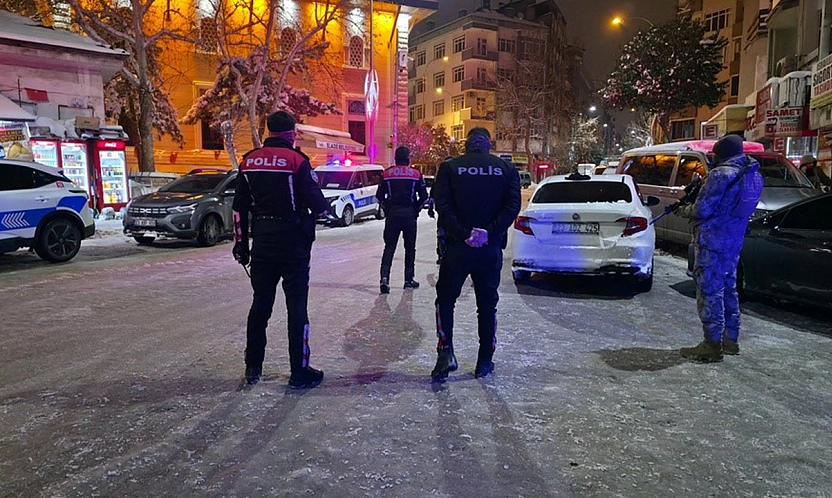 Elazığ'da gece asayiş uygulaması: Eğlence mekanları denetlendi