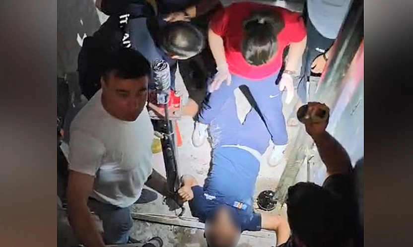Elazığ'da genç asansör boşluğuna düştü