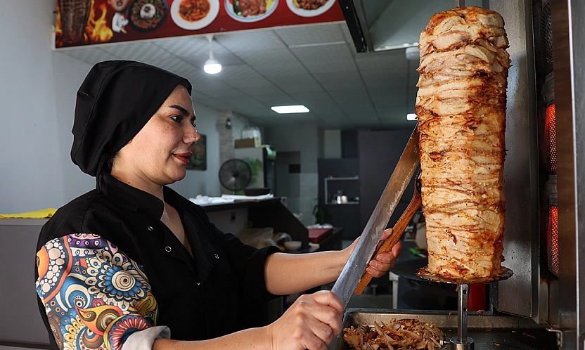 Elazığ'da kadın girişimci döner tezgahının başına geçti