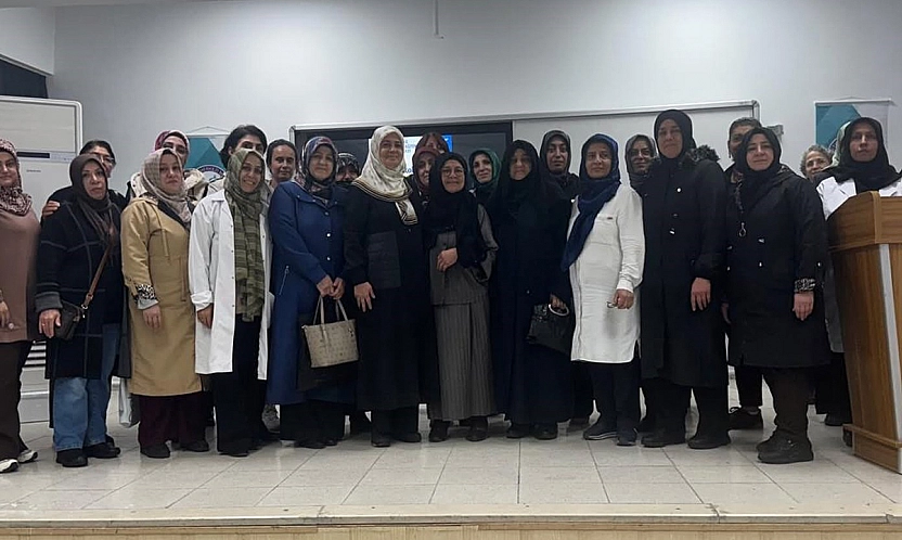 Elazığ'da 'Kadının Ailedeki Rolü' eğitimi düzenlendi