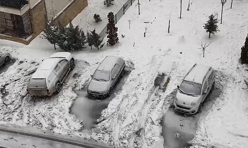 Elazığ'da kar geri döndü: Yağış aralıklarla sürüyor