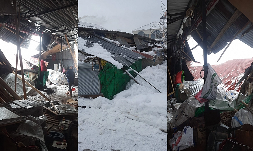 Elazığ'da kar ve fırtına köyün tek marketini kullanılamaz hale getirdi