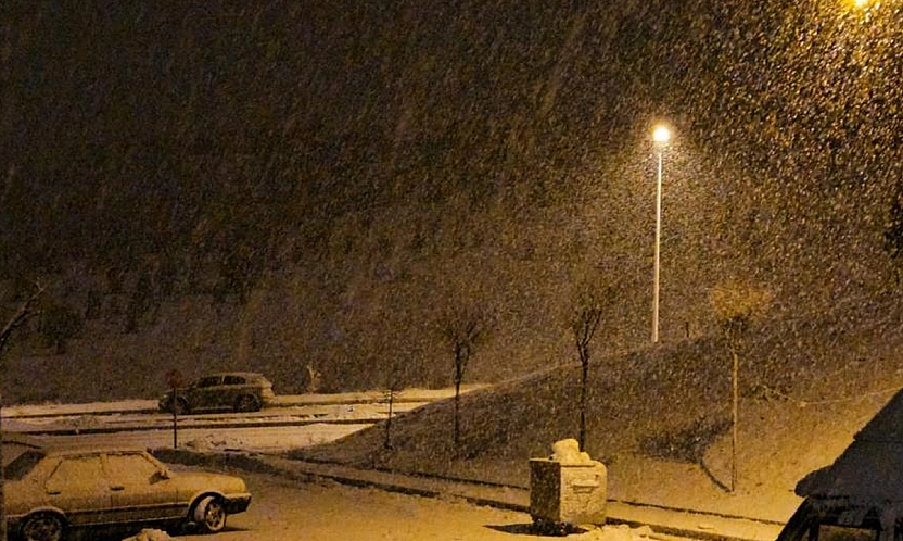 Elazığ'da kar yağışı yeniden başladı