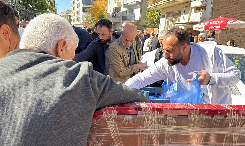 Elazığ'da kilosu 40 liraya düştü kapış kapış satıldı