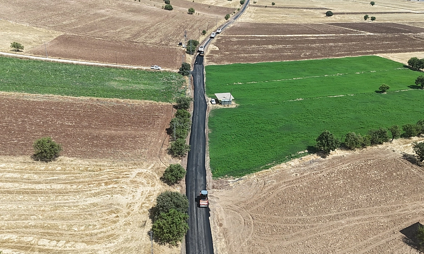 Elazığ'da kırsal yol çalışmaları aralıksız sürüyor