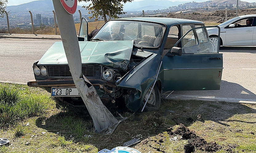 Elazığ'da korkutan kaza: 2 yaralı