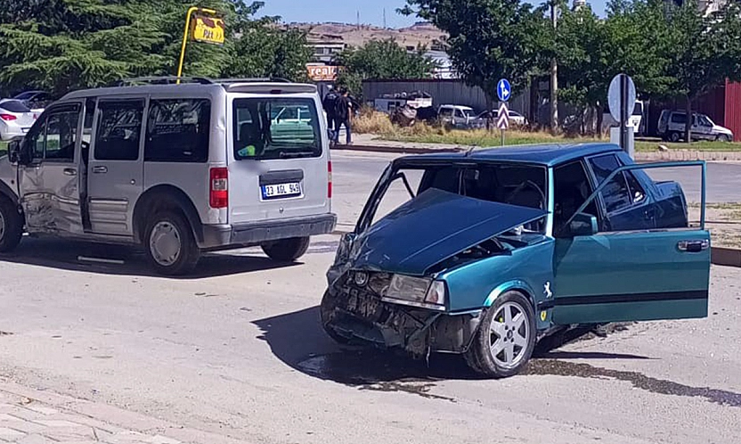 Elazığ'da korkutan kaza!