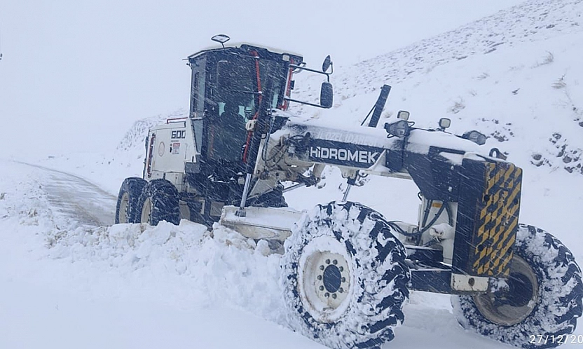 Elazığ'da köy yolları ulaşıma açıldı