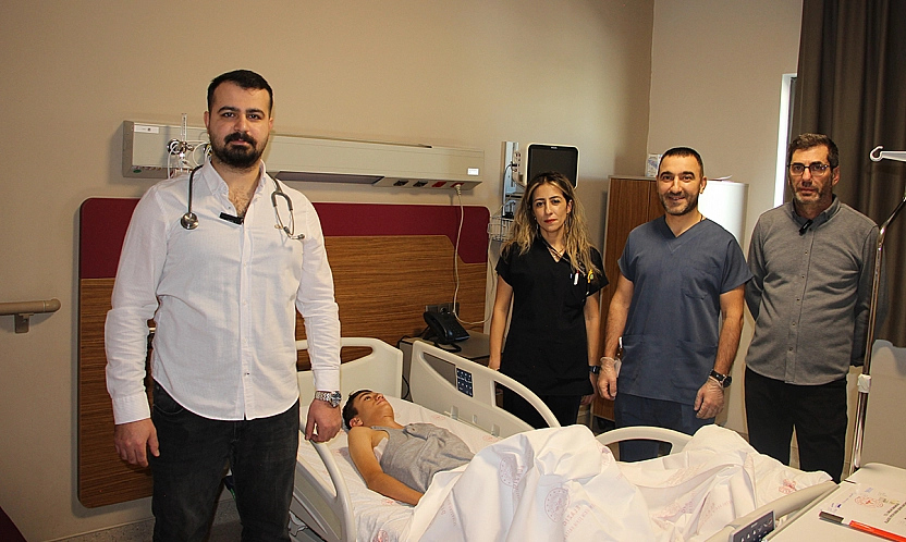 Elazığ'da kunduracı göğsü ameliyatıyla 14 yaşındaki hasta sağlığına kavuştu