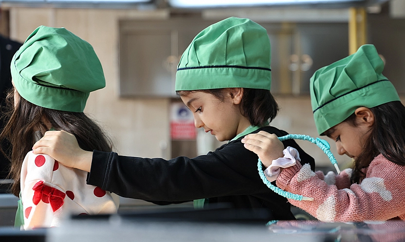 Elazığ'da minik şefler mutfakta yeteneklerini sergiledi