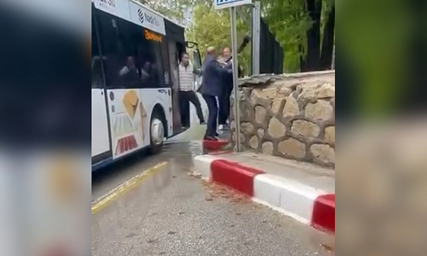 Elazığ'da otobüs şoförüne şemsiyeli saldırı
