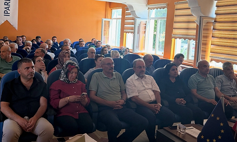 Elazığ'da Personele Otizm Farkındalık Eğitimi verildi