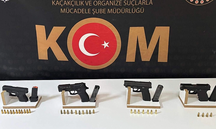 Elazığ'da ruhsatsız tabanca operasyonu