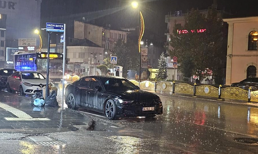 Elazığ'da sağanak yağış etkili oldu